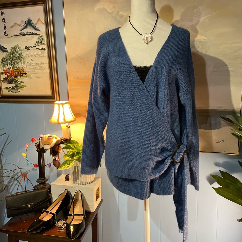 Forever 21 Blue V-Neck Wrap Sweater